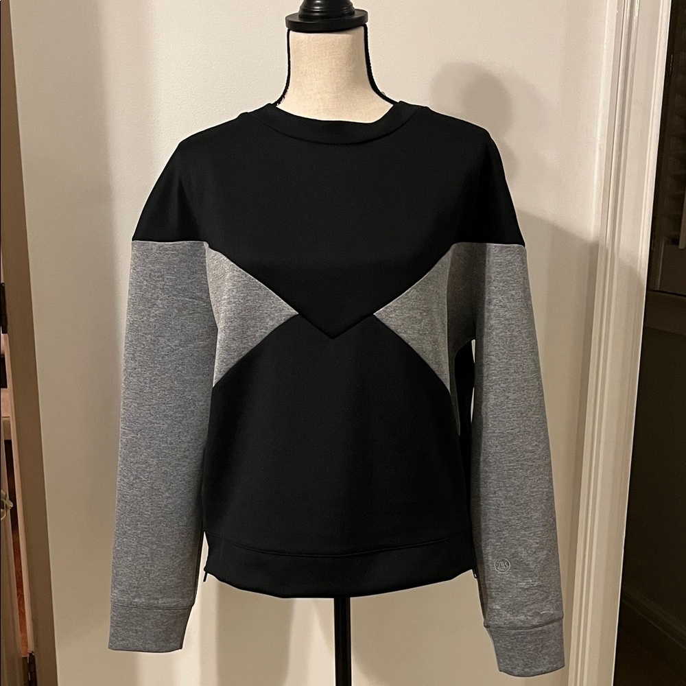 Addison Bay Black and Gray Women's Sweater